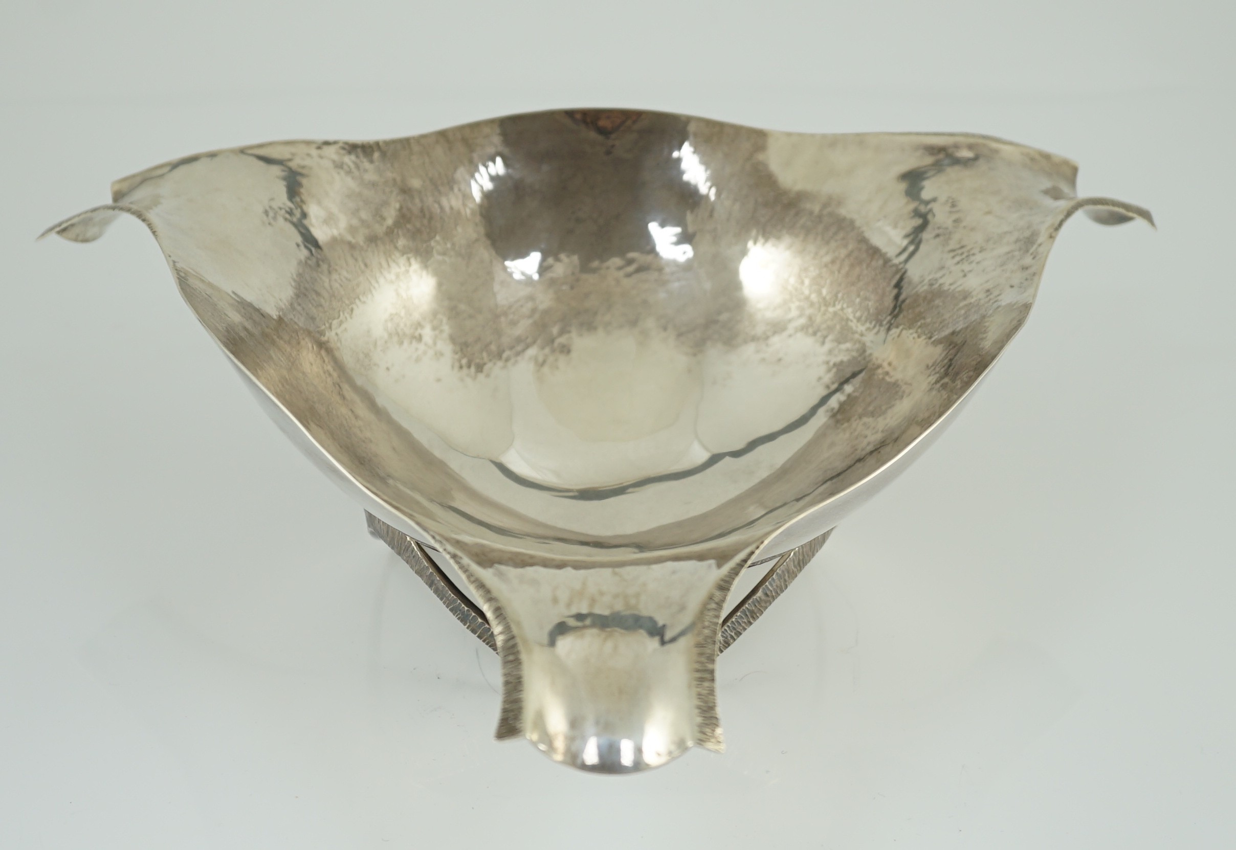 An Elizabeth II silver triform fruit bowl, by Graham Watling